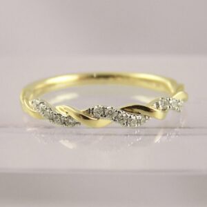 Platted Diamond wedding ring in 18ct gold