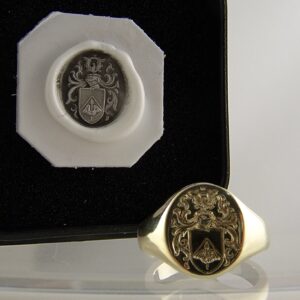 Deep seal Quarenden family crest signet ring